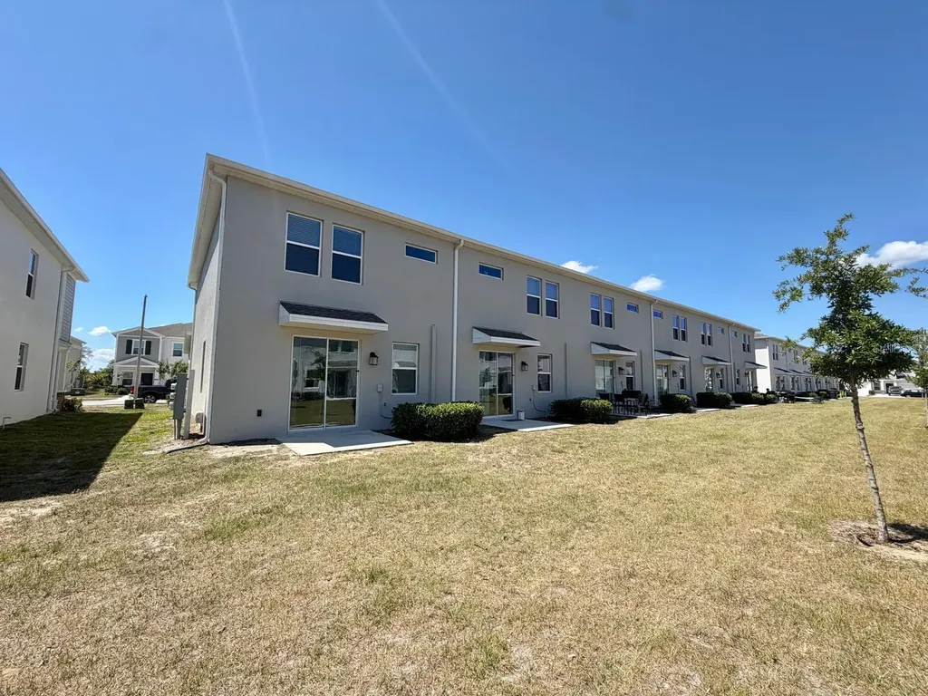 3302 Laurent Loop Davenport FL 33837