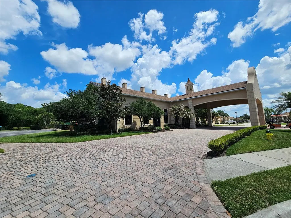 1590 Vienna Square Drive Winter Haven FL 33884