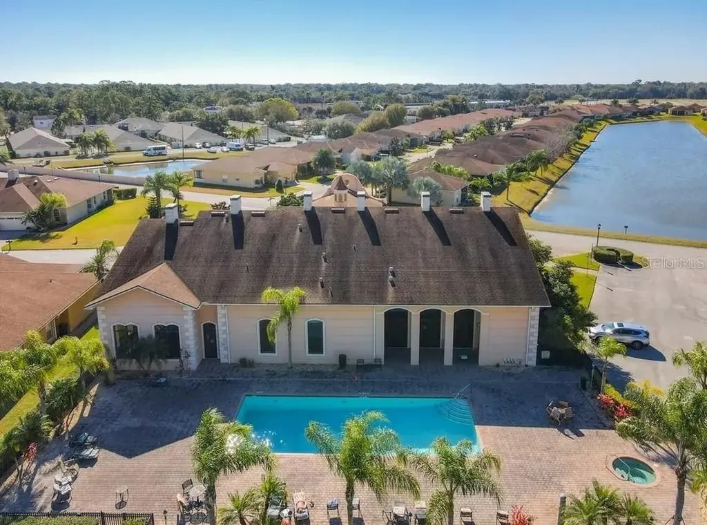 1590 Vienna Square Drive Winter Haven FL 33884