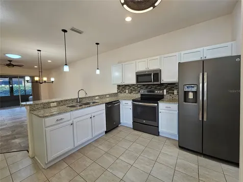 1590 Vienna Square Drive Winter Haven FL 33884