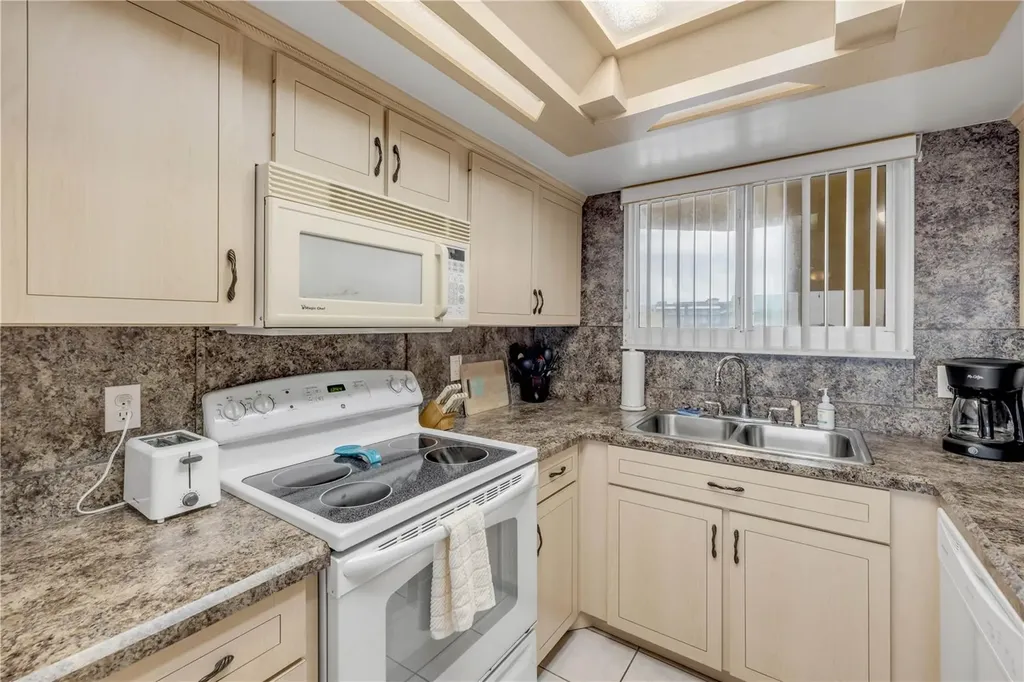 421 S Atlantic Avenue New Smyrna Beach FL 32169