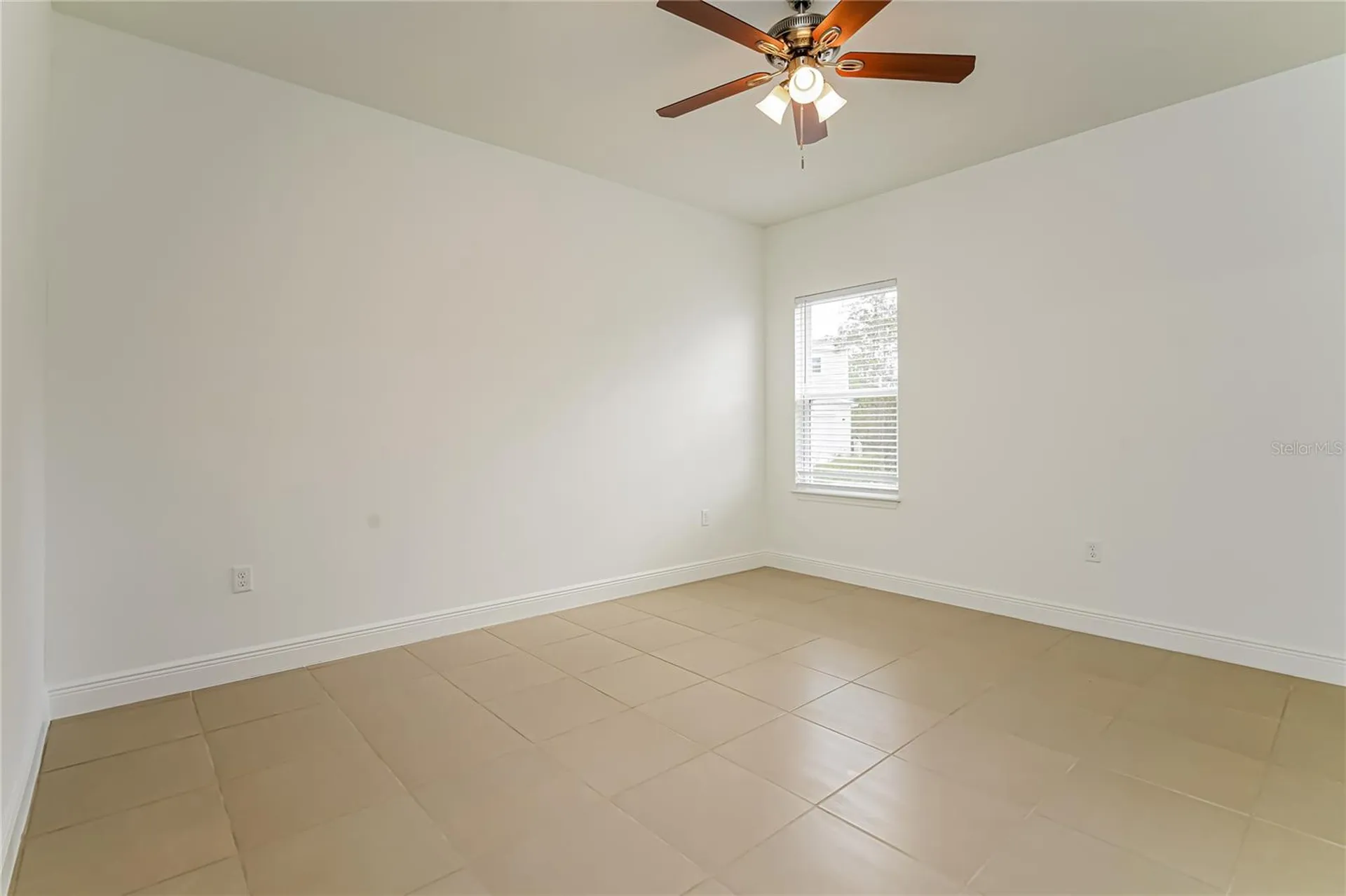 1243 Amazon Lane Kissimmee FL 34759
