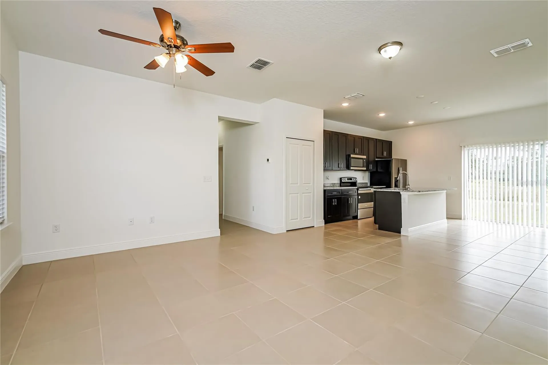 1243 Amazon Lane Kissimmee FL 34759