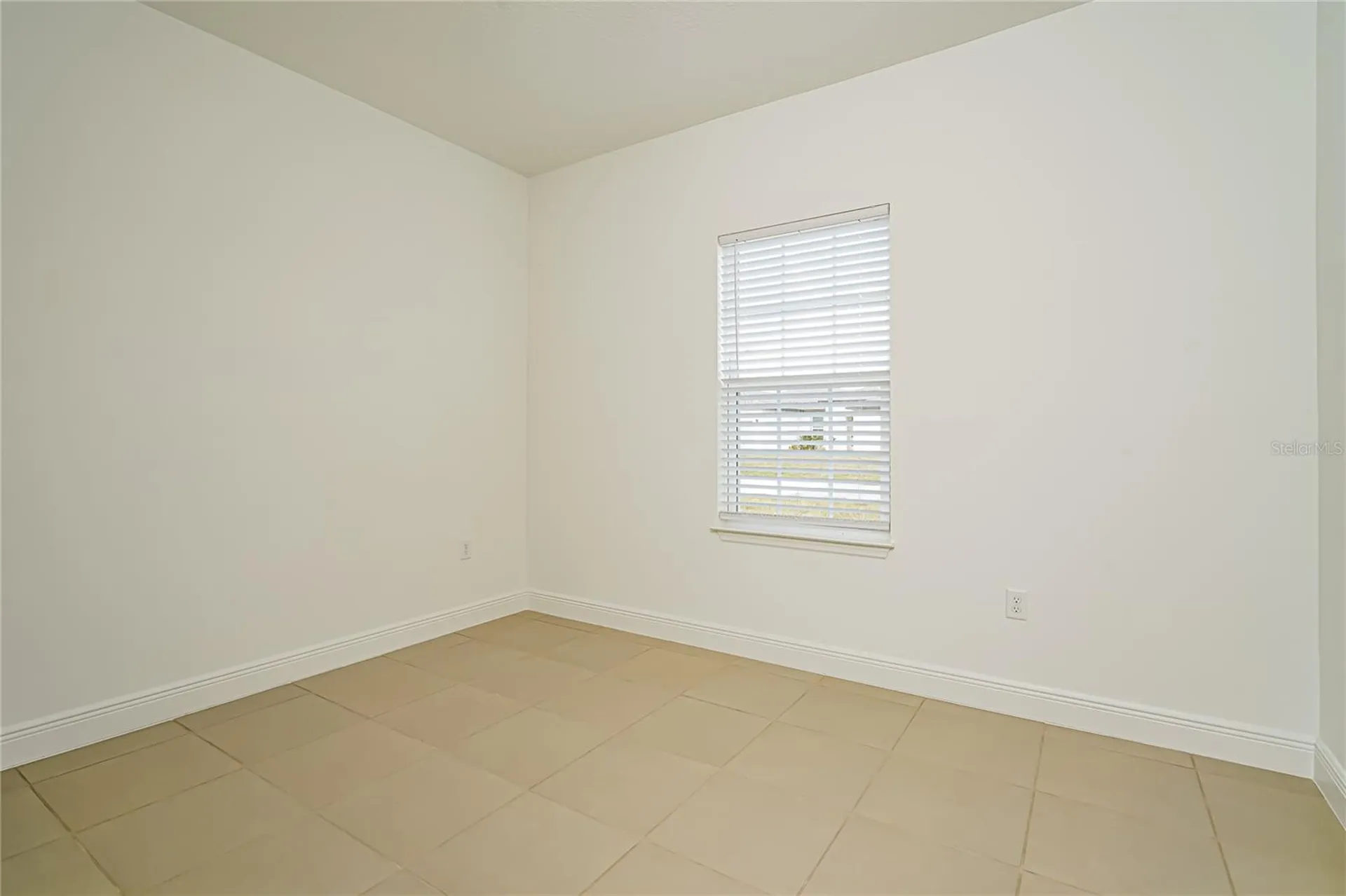 1243 Amazon Lane Kissimmee FL 34759