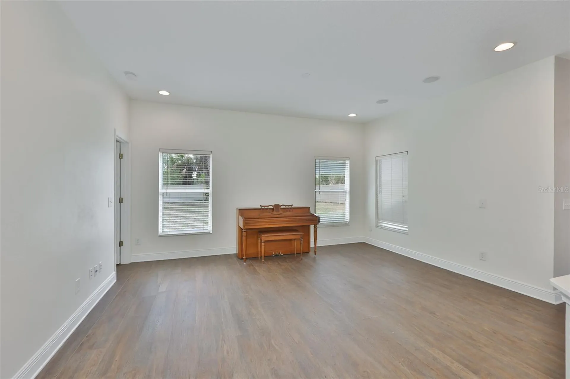 708 Coade Stone Drive Seffner FL 33584