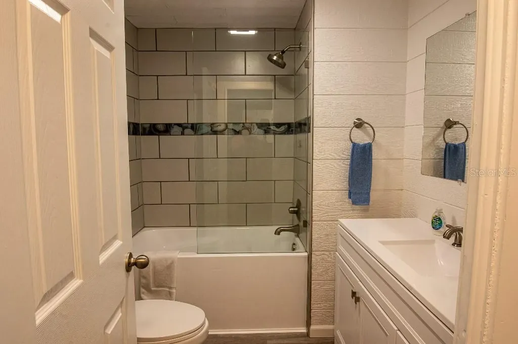 6305 Bob White Drive Englewood FL 34224