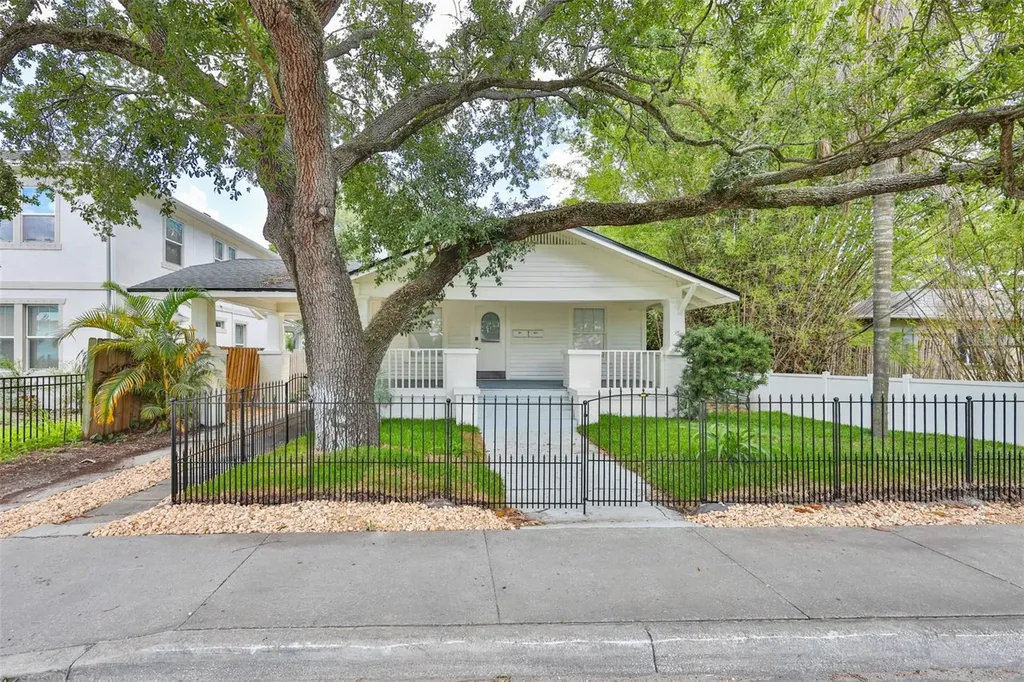 902 W Columbus Drive Tampa FL 33602