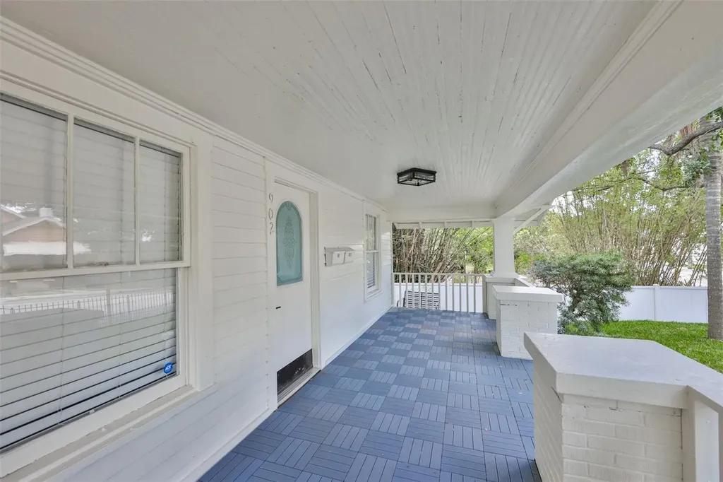 902 W Columbus Drive Tampa FL 33602