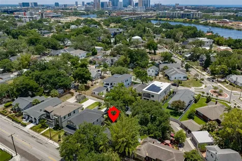 902 W Columbus Drive Tampa FL 33602