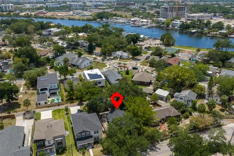 902 W Columbus Drive Tampa FL 33602