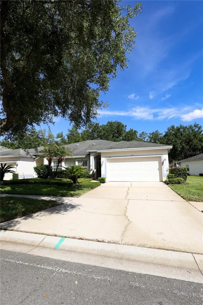 19019 Callaway Court Tampa FL 33647