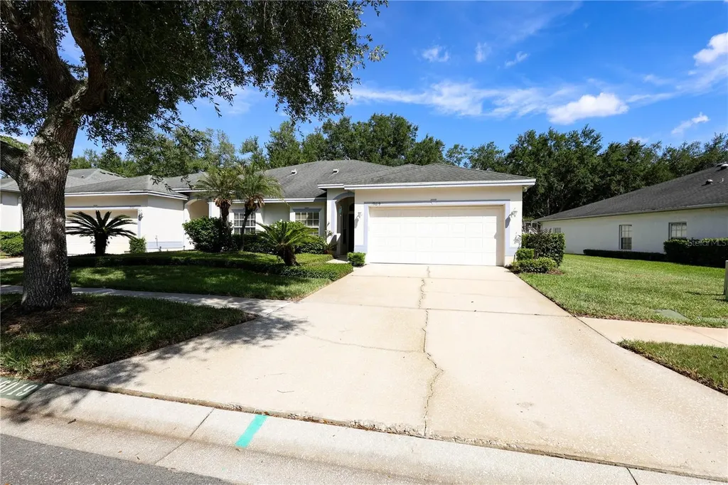 19019 Callaway Court Tampa FL 33647