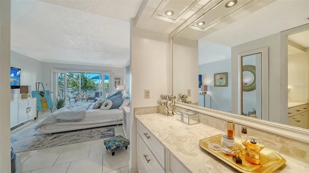 1355 S Portofino Drive Sarasota FL 34242