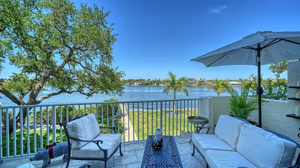 1355 S Portofino Drive Sarasota FL 34242