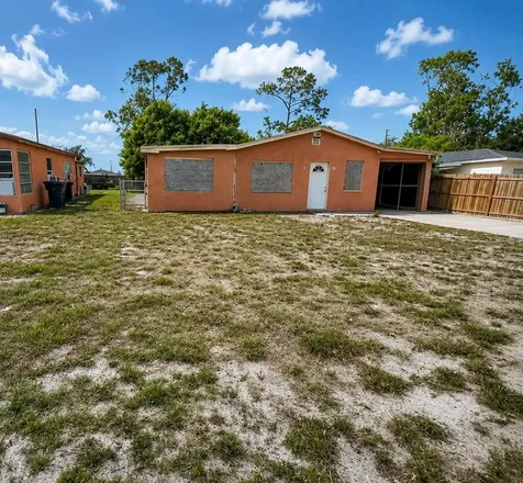 48 Princeton Avenue Frostproof FL 33843