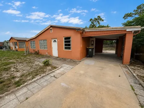 48 Princeton Avenue Frostproof FL 33843