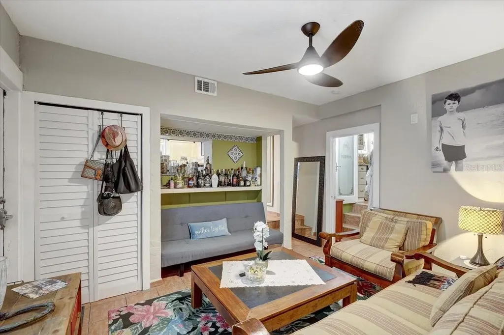 325 49th Street N St Petersburg FL 33710