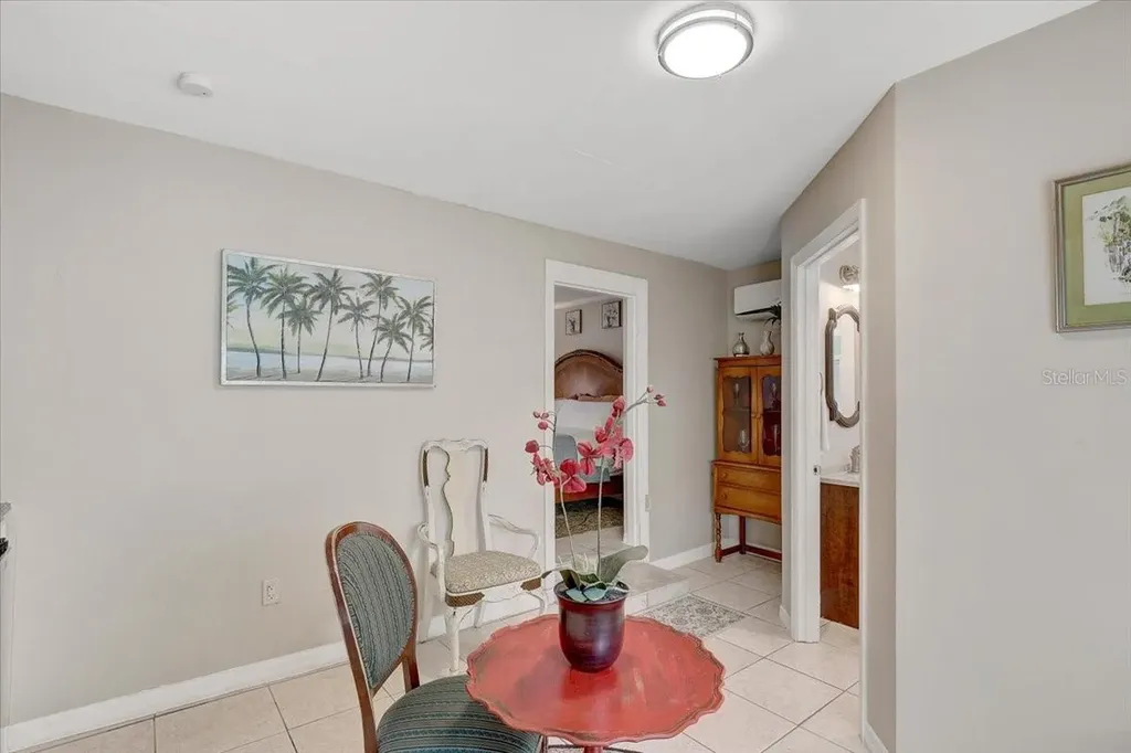 325 49th Street N St Petersburg FL 33710