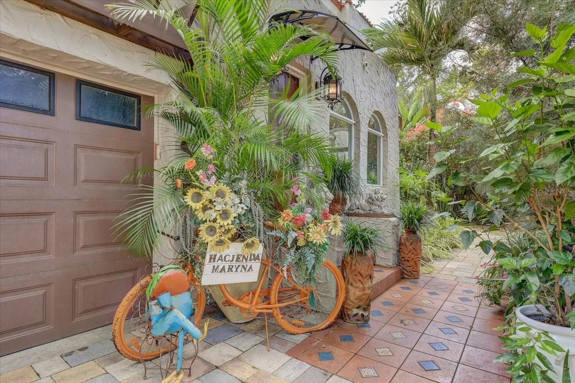 325 49th Street N St Petersburg FL 33710