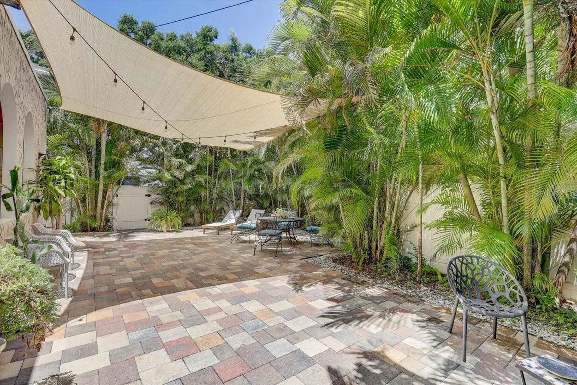 325 49th Street N St Petersburg FL 33710
