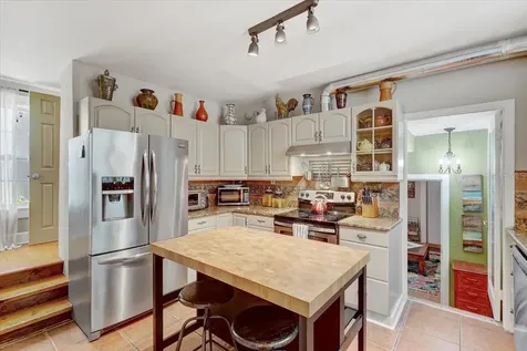 325 49th Street N St Petersburg FL 33710
