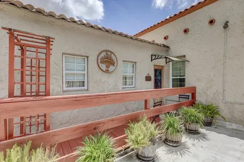 325 49th Street N St Petersburg FL 33710