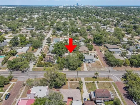 325 49th Street N St Petersburg FL 33710