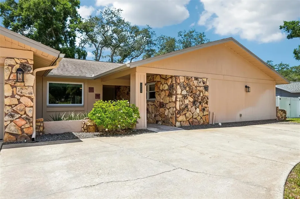 2424 Sundancer Drive Clearwater FL 33759