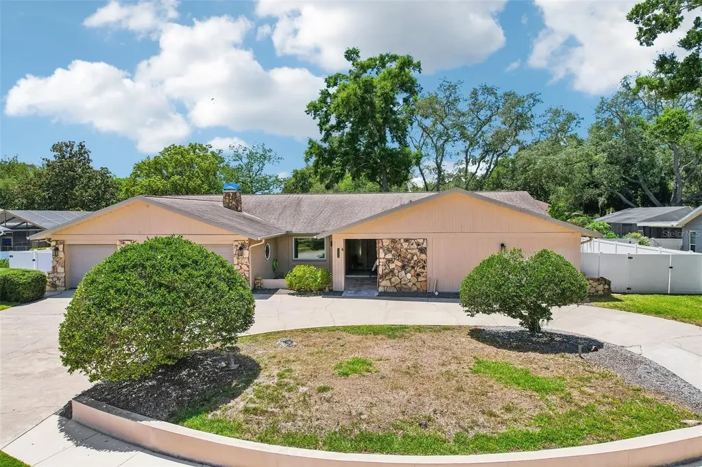2424 Sundancer Drive Clearwater FL 33759