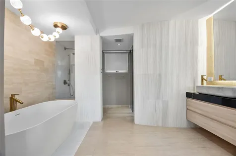 63 Mirsonia Street San Juan PR 00911