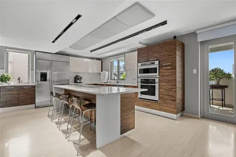 63 Mirsonia Street San Juan PR 00911