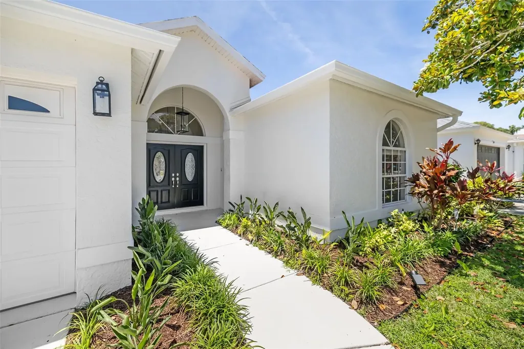 5370 Matthew Court Sarasota FL 34231