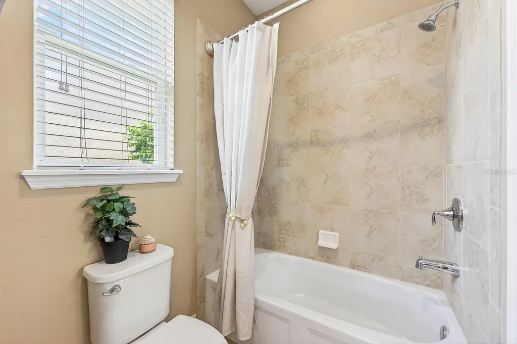 1208 Fieldstone Circle Oviedo FL 32765