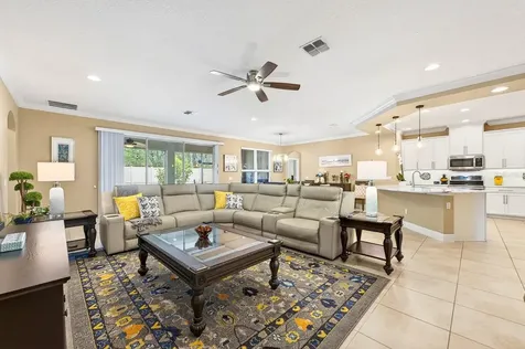 1208 Fieldstone Circle Oviedo FL 32765