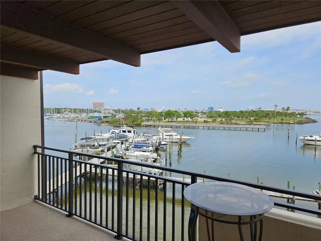 632 Marina Point Drive Daytona Beach FL 32114