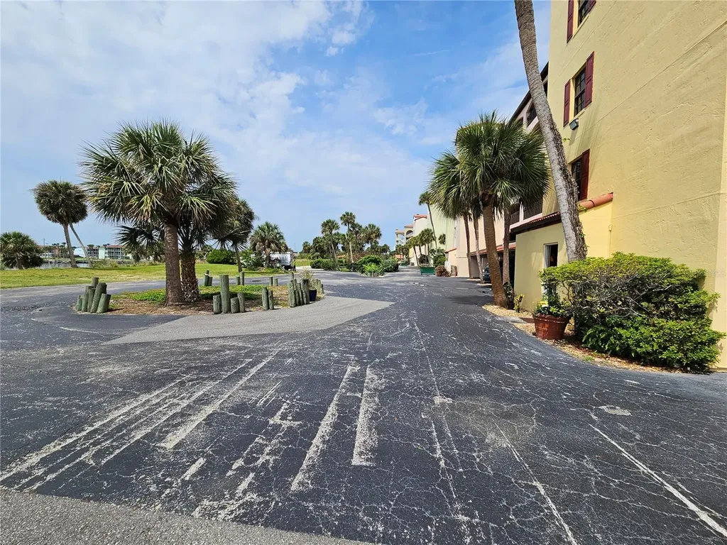632 Marina Point Drive Daytona Beach FL 32114