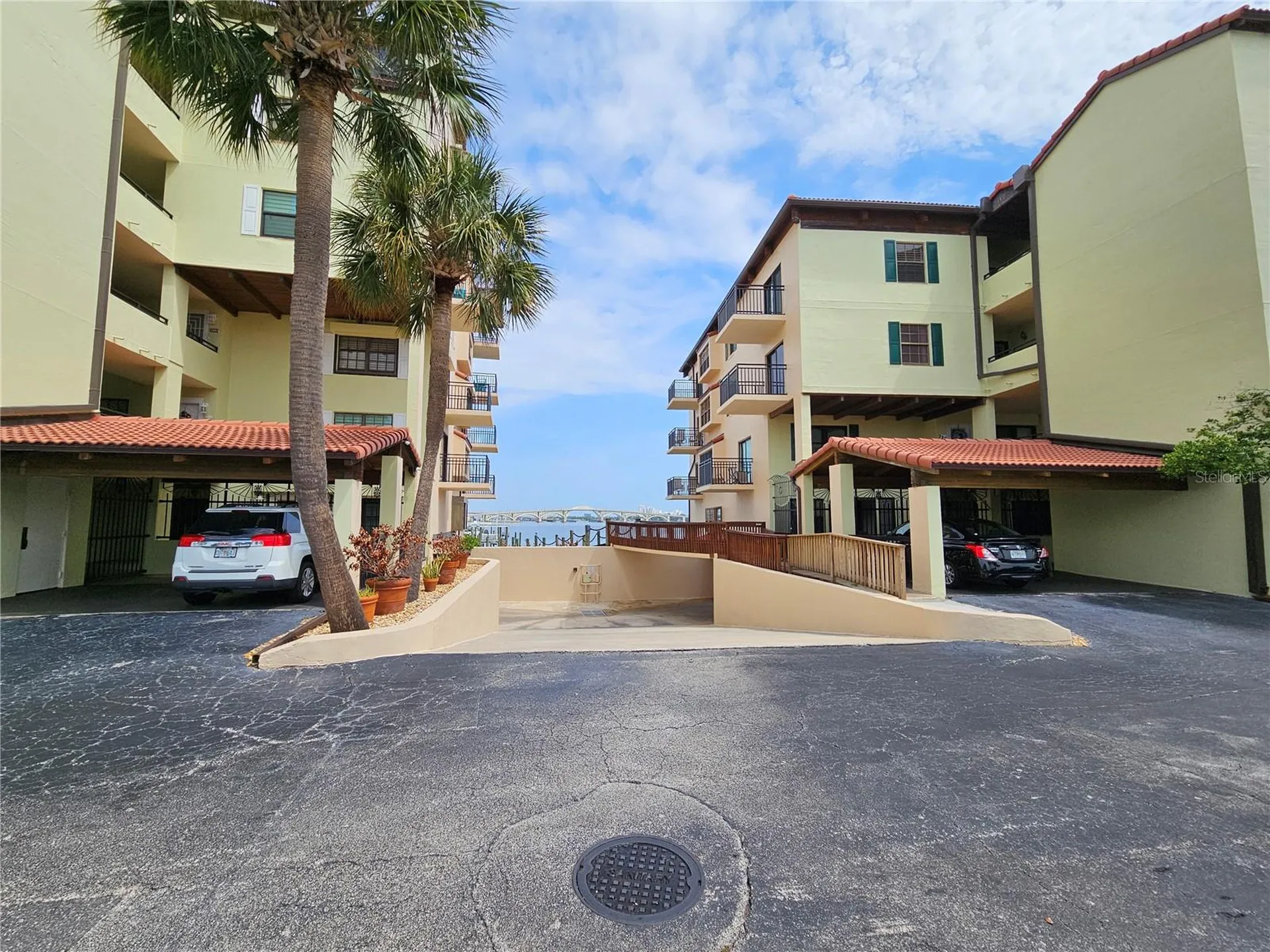 632 Marina Point Drive Daytona Beach FL 32114