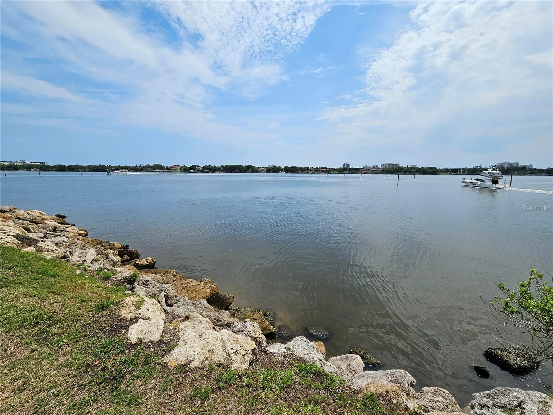 632 Marina Point Drive Daytona Beach FL 32114
