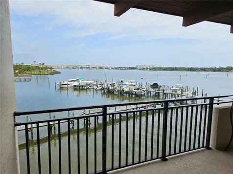 632 Marina Point Drive Daytona Beach FL 32114
