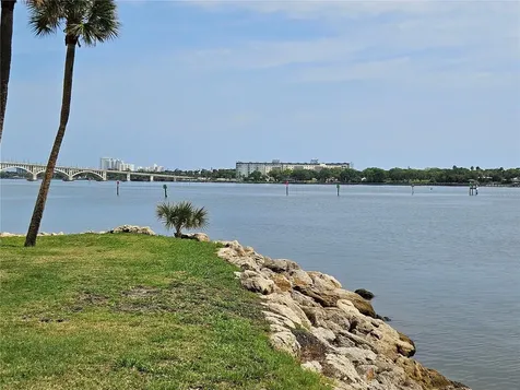 632 Marina Point Drive Daytona Beach FL 32114