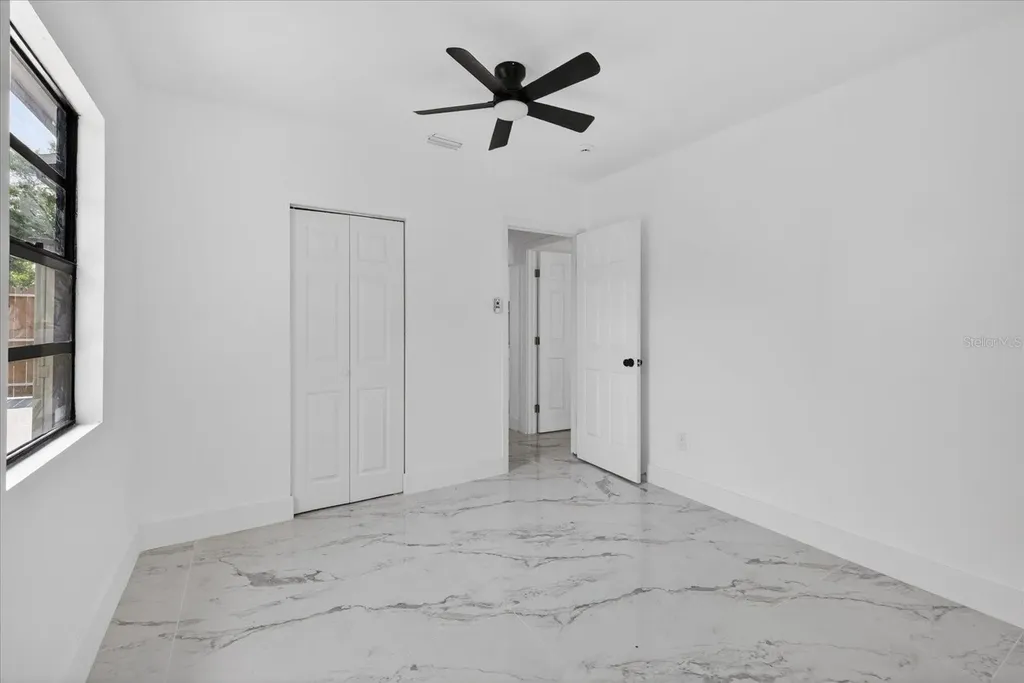 9405 N Mary Avenue Tampa FL 33612