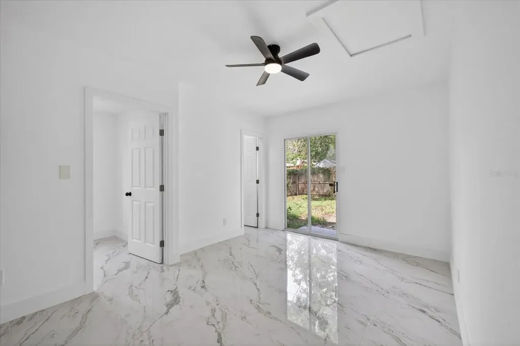 9405 N Mary Avenue Tampa FL 33612