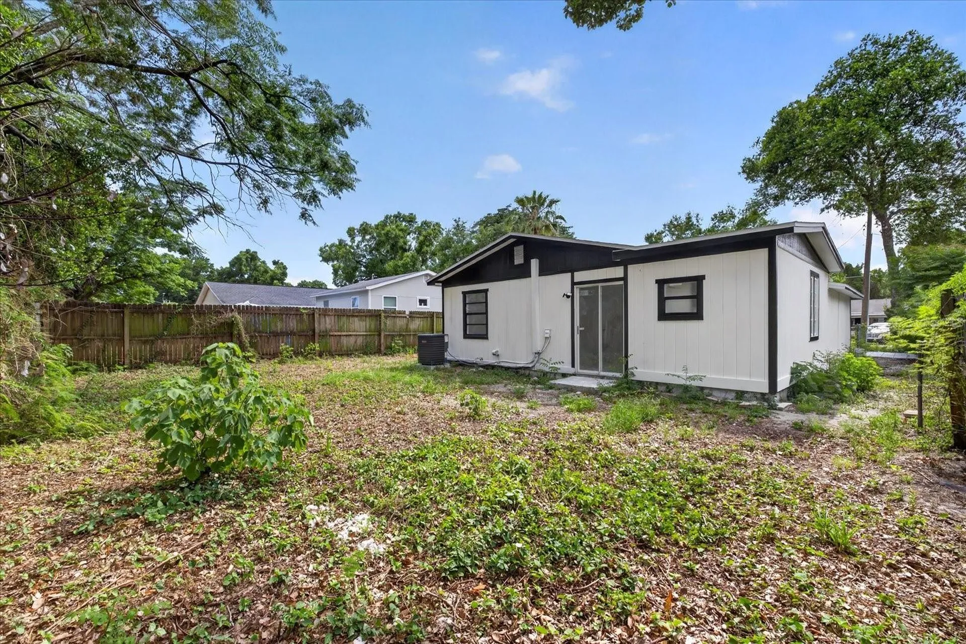 9405 N Mary Avenue Tampa FL 33612