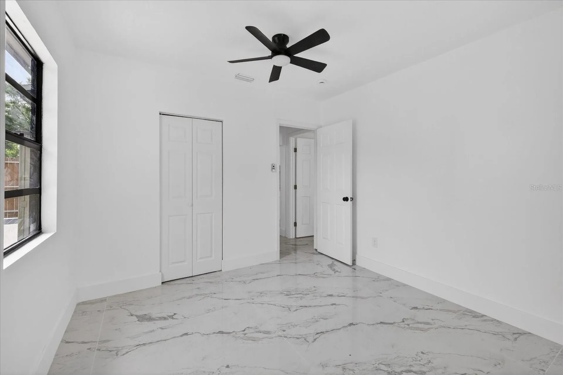 9405 N Mary Avenue Tampa FL 33612