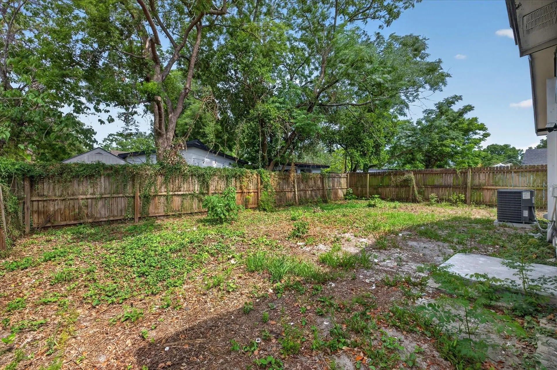 9405 N Mary Avenue Tampa FL 33612
