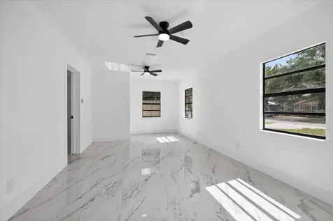 9405 N Mary Avenue Tampa FL 33612