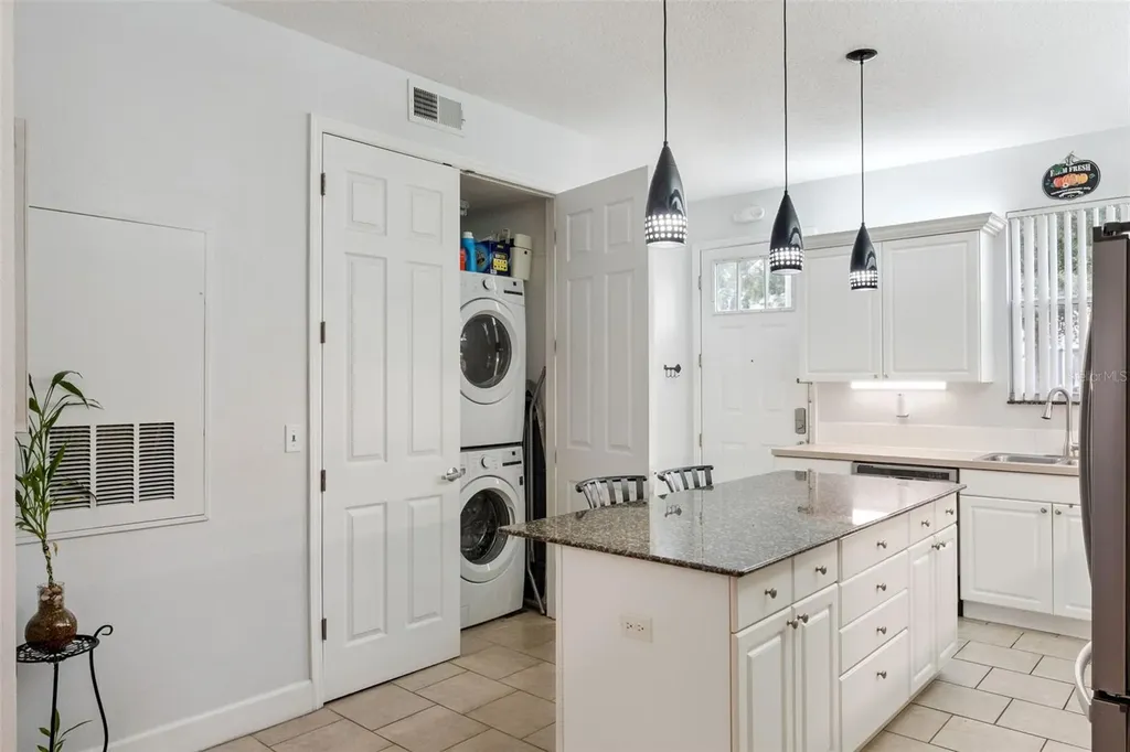 607 Fairmont Place Kissimmee FL 34744