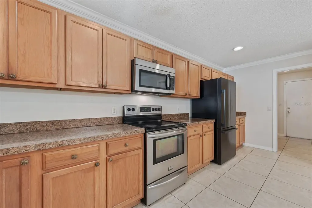 831 Neptune Pointe Lane Kissimmee FL 34744