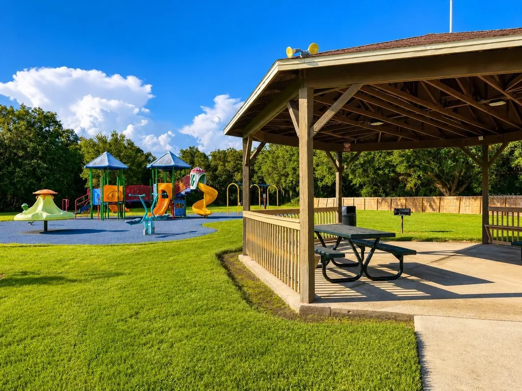 831 Neptune Pointe Lane Kissimmee FL 34744