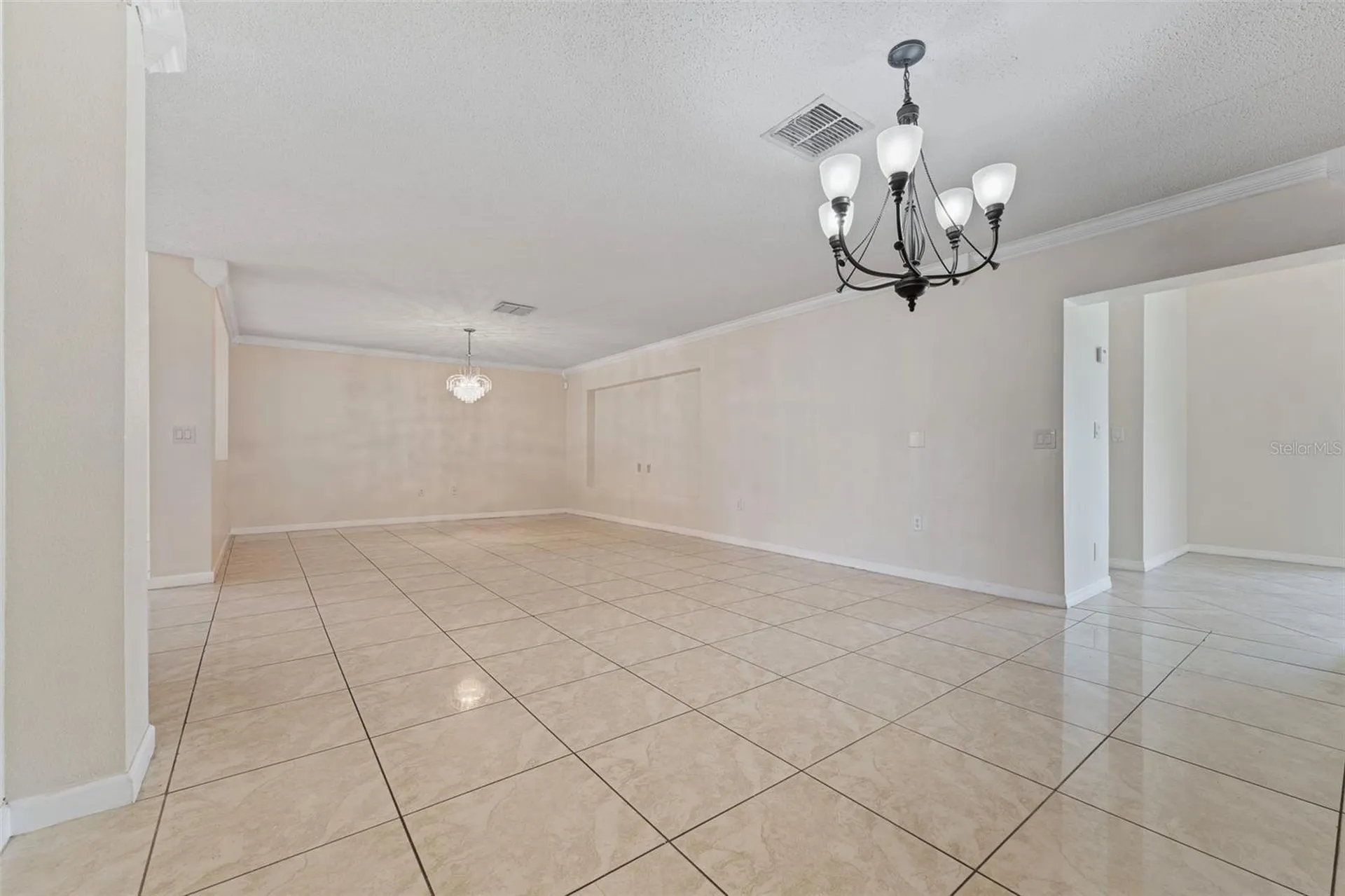 831 Neptune Pointe Lane Kissimmee FL 34744